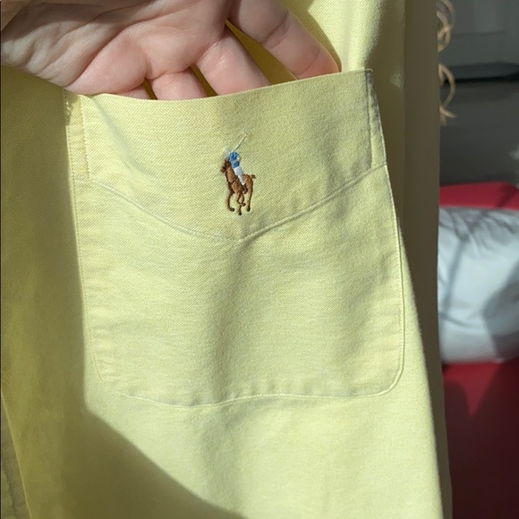 Causal designer button down shirt!! - Picture 4 of 5